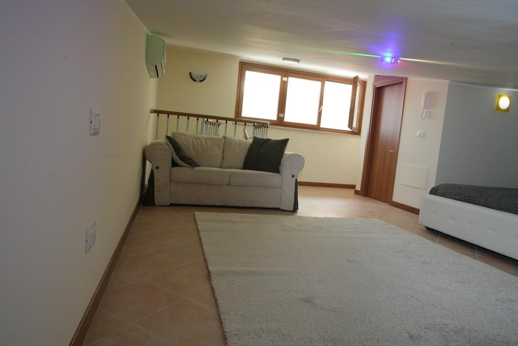 Suite Andrea Fiumicino Zimmer foto